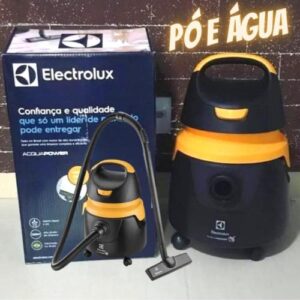 Aspirador água pó Electrolux potente função sopro limpeza profunda 1400W 18L total 11L util protetor termico AQP20