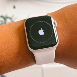 Apple Watch SE (2a geração) GPS, Smartwatch com caixa prateada de alumínio – 40 mm