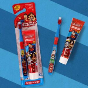 Gel Dental Infantil Heróis Liga da Justiça 50g - Sabor Tutti Frutti + Escova de Dentes com cerdas Macias, Dentalclean