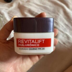 L'Oréal Paris Creme Facial Anti-Idade com Ácido Hialurônico Revitalift Diurno FPS 20, 49g