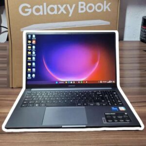 Samsung Galaxy Book4 Intel® Core™ i7-1355U, Windows 11 Home, 16GB, 512GB SSD, Iris Xe, 15.6'' Full HD LED, 1.55kg