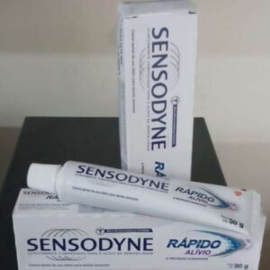 Sensodyne Creme Dental Rápido Alívio e Proteção Duradoura Com Flúor para Dentes Sensíveis e Gengivais, Alívio Instantâneo, 50g