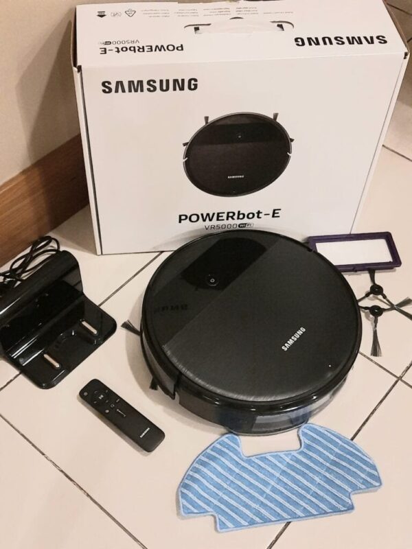 Robô Aspirador de Pó Samsung Powerbot-E com Capacidade de 0,2 Litros e Filtro Lavável - VR05R5050WK/AZ